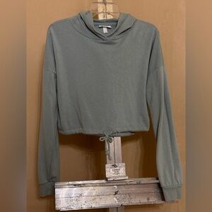 Colsie Sage Green Crop Hoodie Sz M